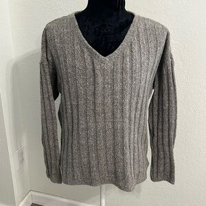 Kut From The Kloth Ribbed V-Neck Sweater